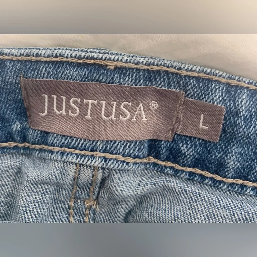 JUST USA distress fray cut off denim shorts women’s size size 10 LARGE - Picture 15 of 15